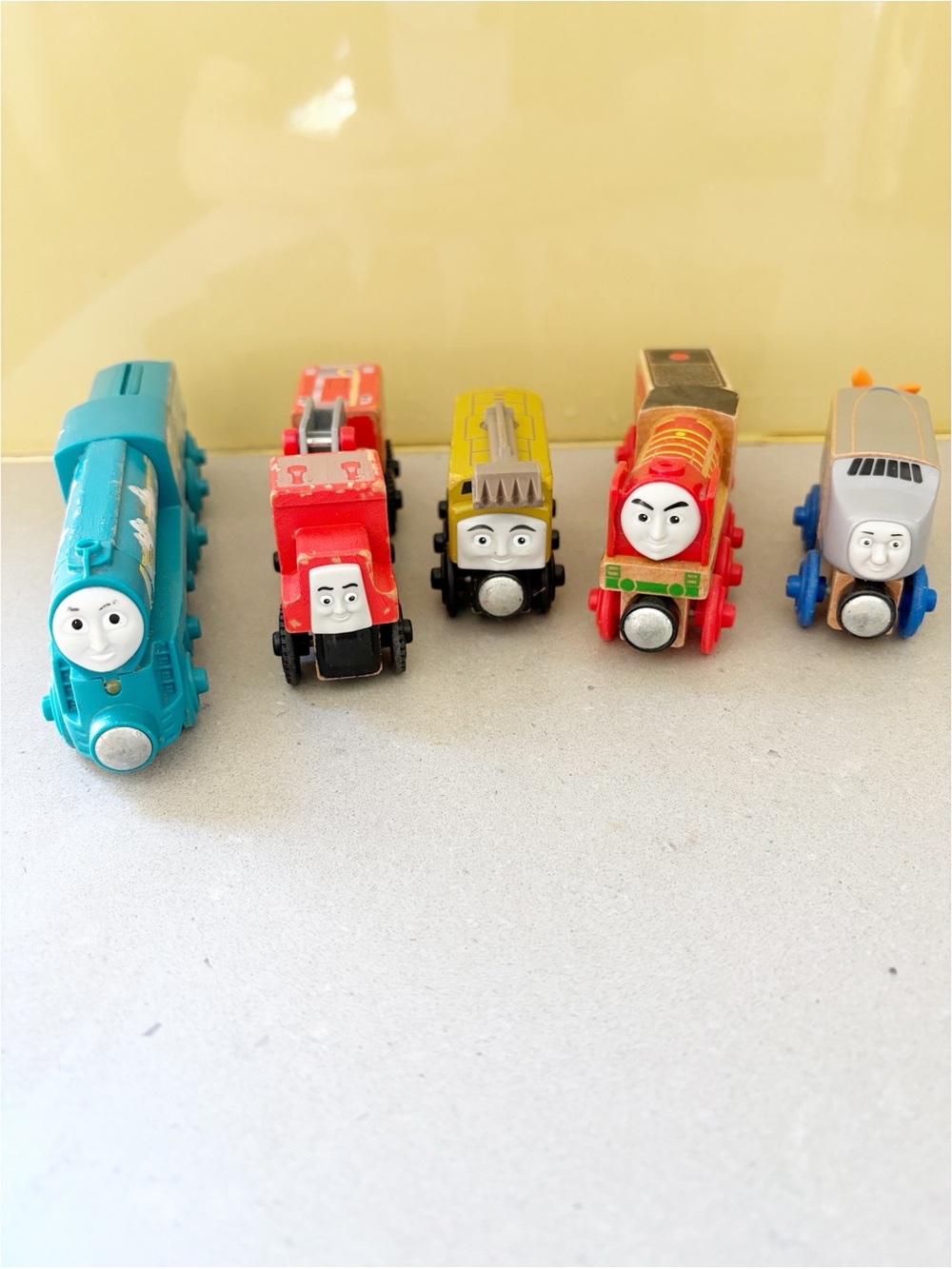 Thomas & Friends characters train lot- all wooden trains